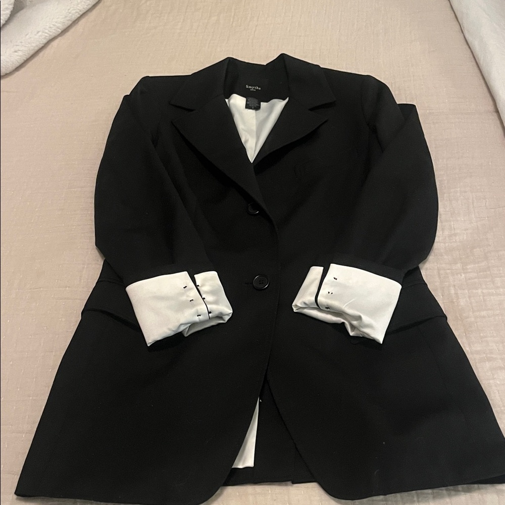 Smythe Black Wool Blazer Size 8 with white sateen lining